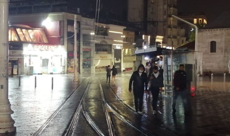 İstanbul'da yağmur etkili oluyor