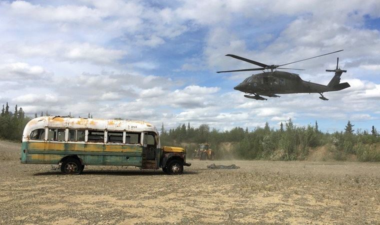 'Into the Wild' otobüsü Alaska kırsalından kaldırıldı