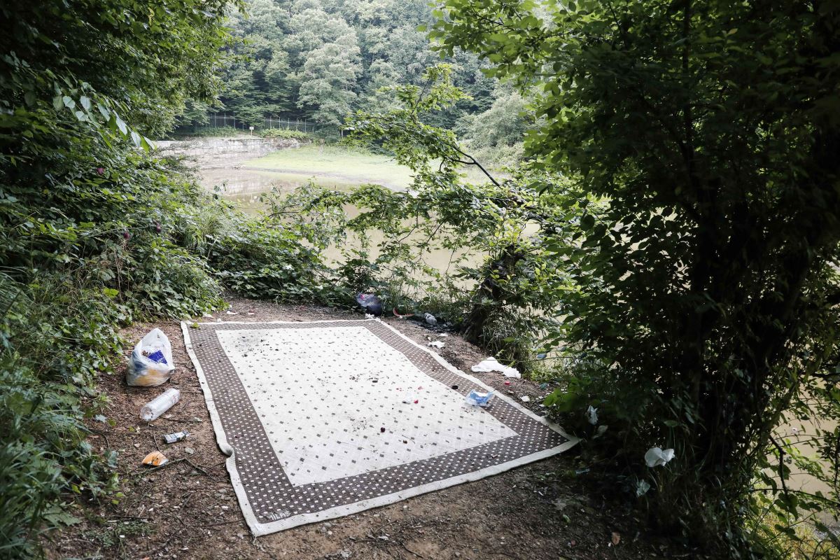 Belgrad Ormanı'nı çöplüğe çevirdiler