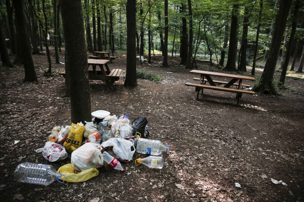 Belgrad Ormanı'nı çöplüğe çevirdiler