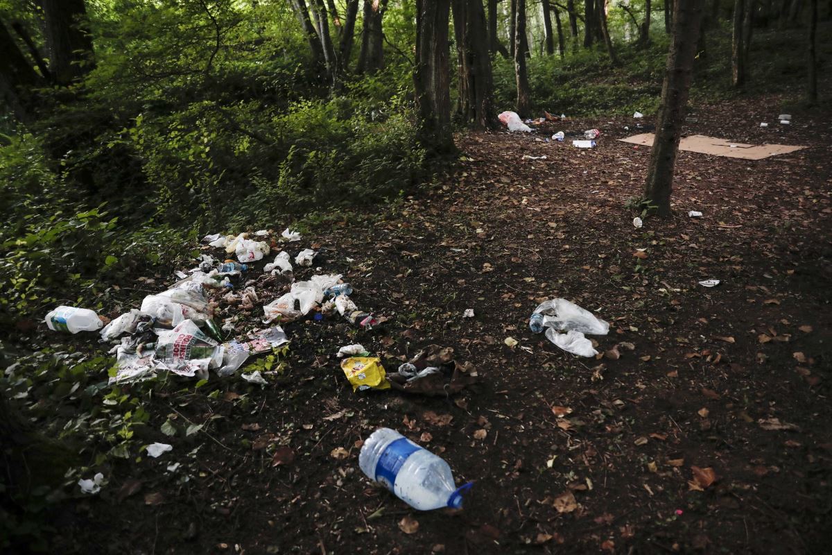 Belgrad Ormanı'nı çöplüğe çevirdiler