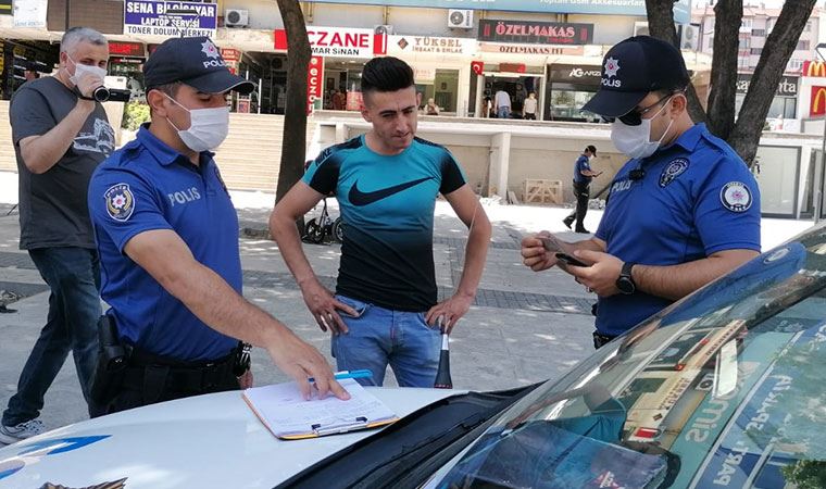 Maskesiz yakalandı, polise soyadını bilmediğini söyledi