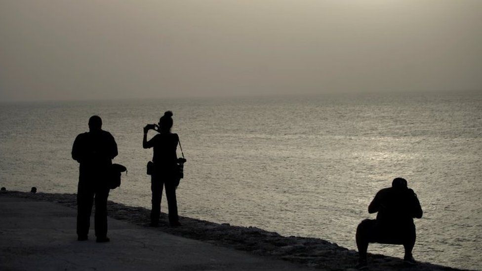 Sahra Çölü'nden kalkan toz bulutları Karayipler'in üzerini kararttı