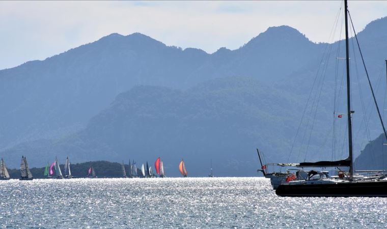 Marmaris'te tatilciler sokağa çıkma kısıtlamasından muaf tutuldu