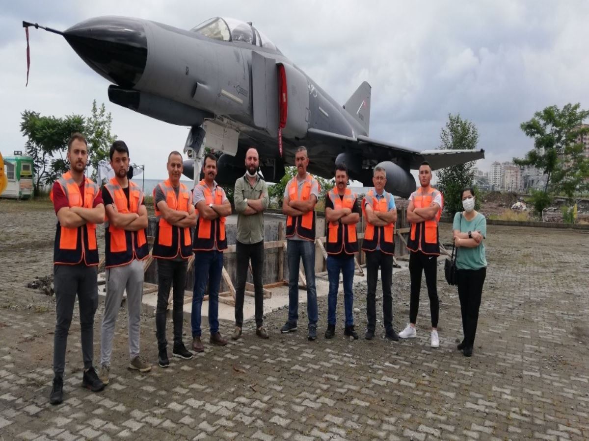 F-4 phantom-II savaş uçağı  Rize'de ziyaretçilerini ağırlayacak