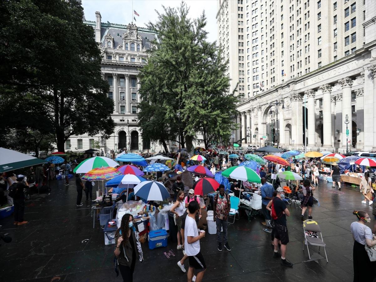 New York belediye binası önündeki "George Floyd" protestoları devam ediyor