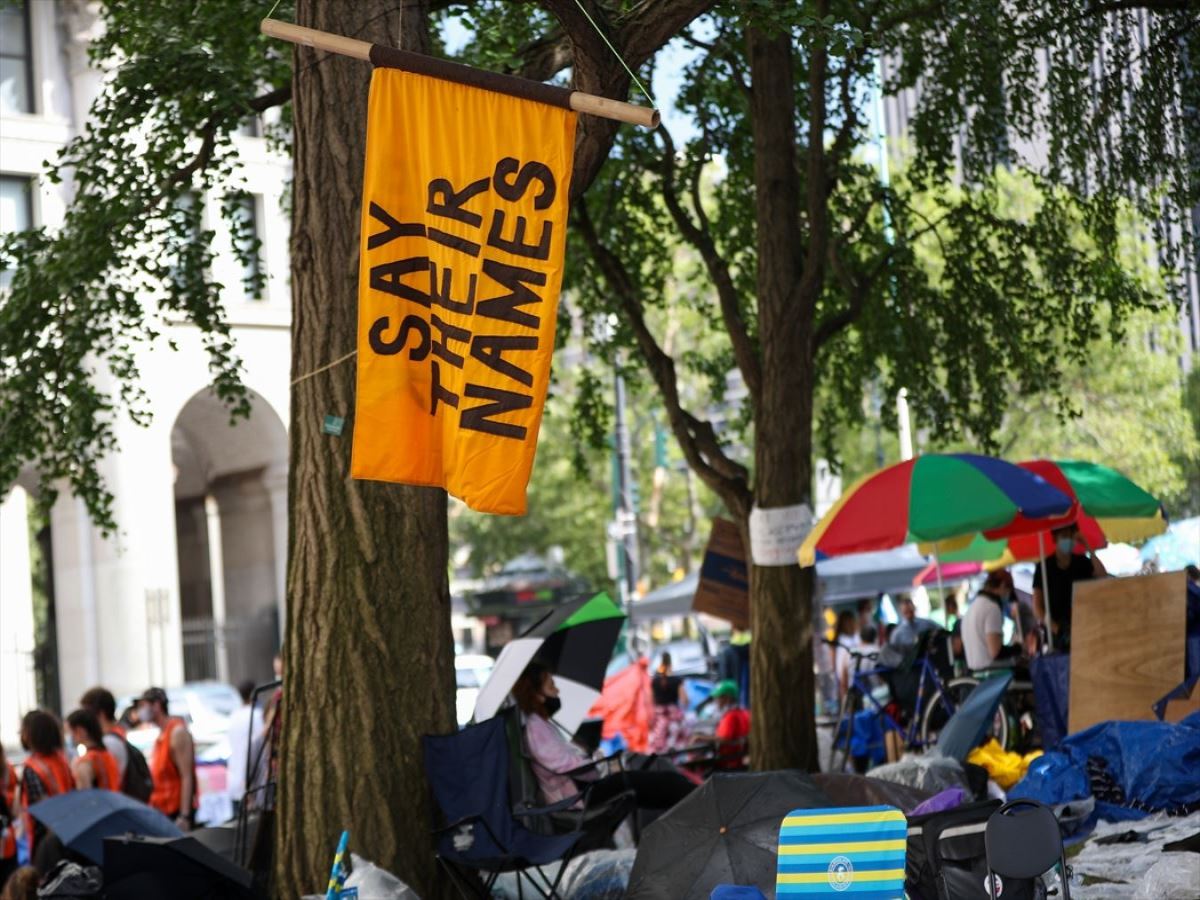 New York belediye binası önündeki "George Floyd" protestoları devam ediyor