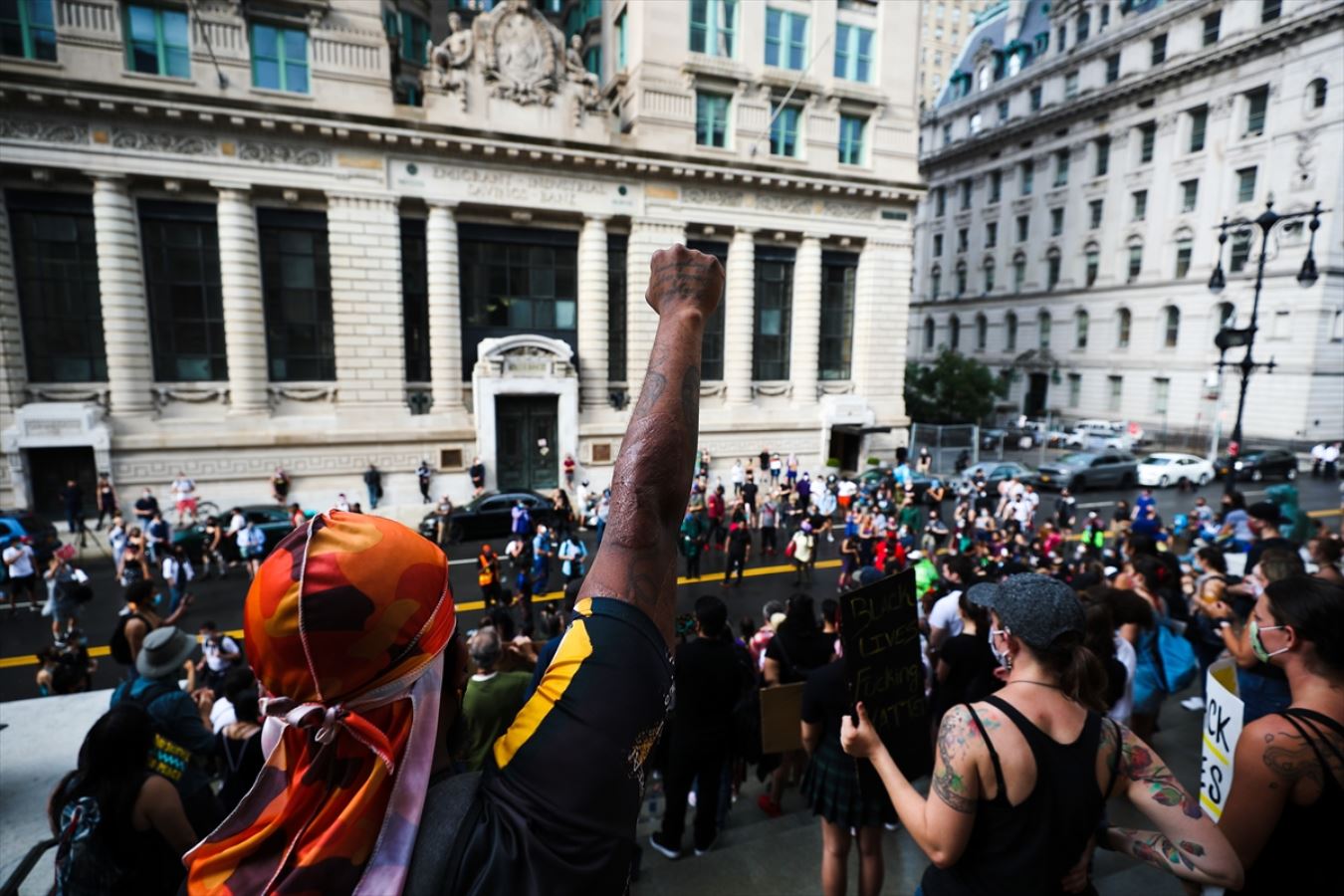 New York belediye binası önündeki "George Floyd" protestoları devam ediyor