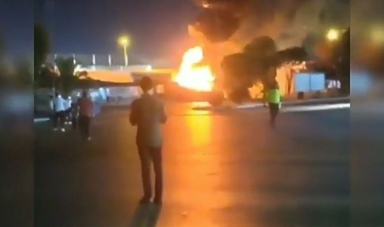 İzmir’de park halindeki yolcu otobüsü yandı