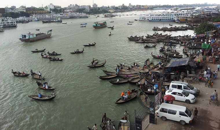 Bangladeş’te feribot battı: En az 25 kişi hayatını kaybetti