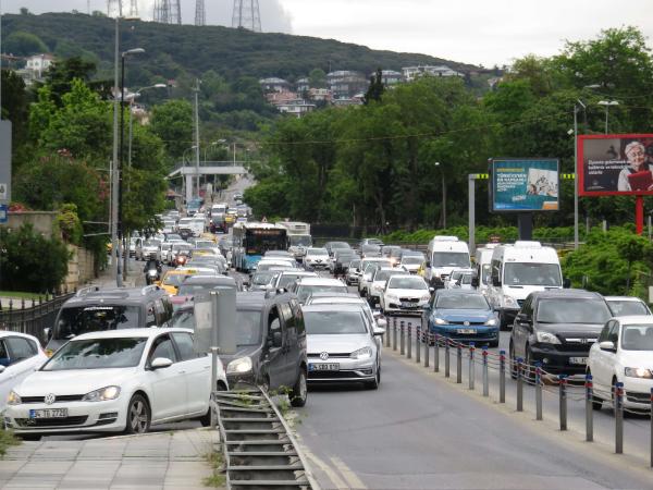 Normalleşme sürecinin 3. gününde trafik yoğunluğu