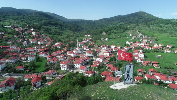 Tek tip yapılaşma ile hayran bırakan mahallelerini koruyorlar