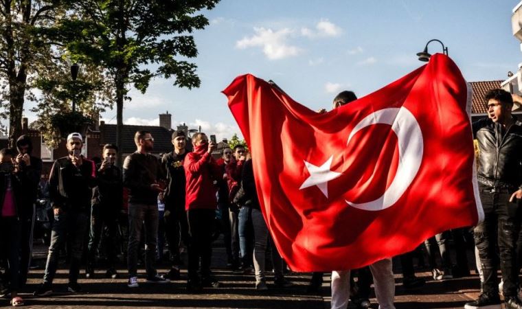 Hollanda'da araştırma: En fazla ayrımcılığa uğrayan kesim Türkler ve Faslılar