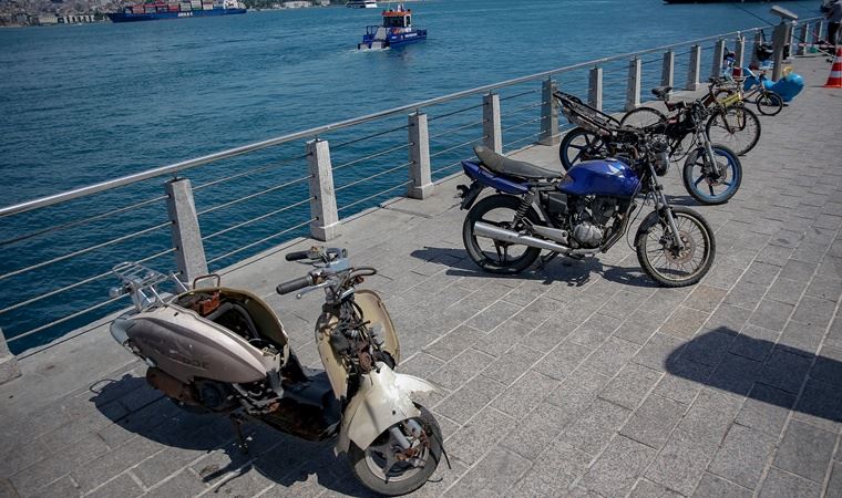 İstanbul Boğazı'ndan motosiklet bile çıktı!