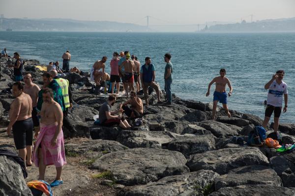 'Yeni normal'de denizle buluştular