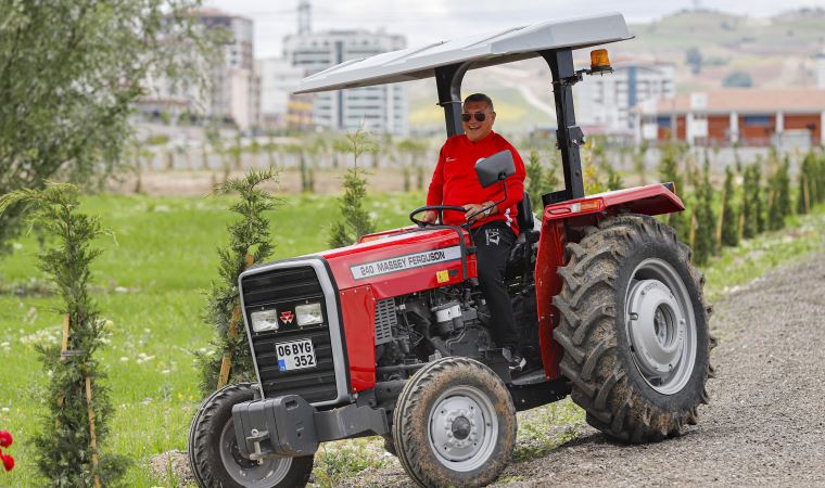 Ferrari'den indi traktöre bindi