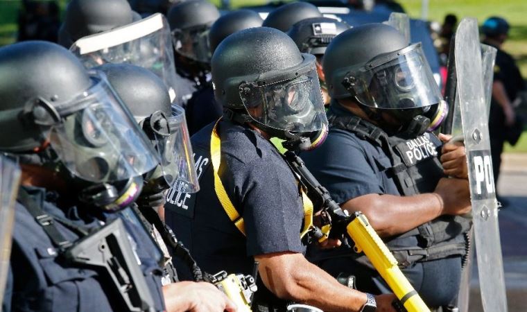 ABD'de polislerin işlediği cinayetler neden nadiren cezalandırılıyor?