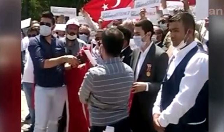 15 Temmuz gazileri ödenmeyen paraları için sokağa çıktı: Verilen sözler yerine getirilmedi!