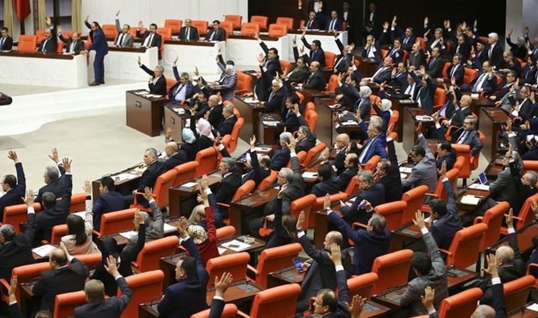 CHP, açık oylama istedi: Kara lekeye imza atanlar tarihe geçsin