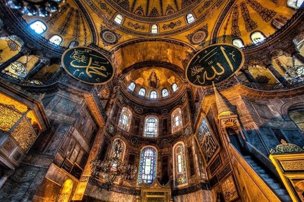 Ayasofya'daki semboller ne olacak?