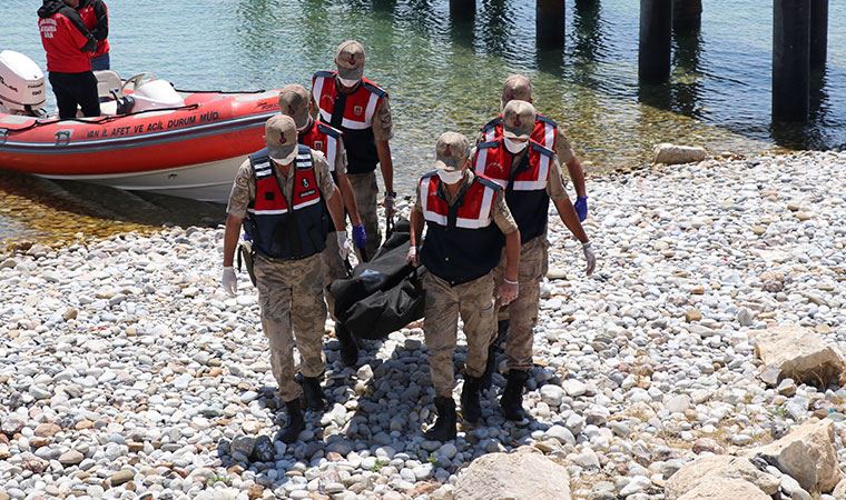 Van'da 7 ceset daha bulundu, ölü sayısı: 26