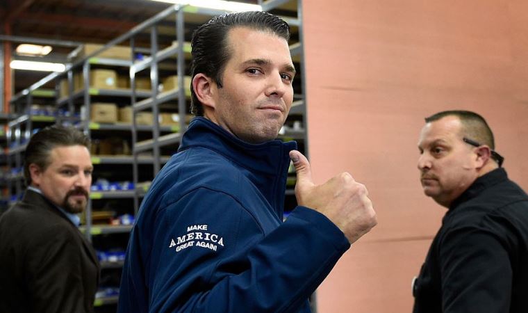 Donald Trump Jr.'ın yeni çıkan kitabının başlığında yazım hatası var