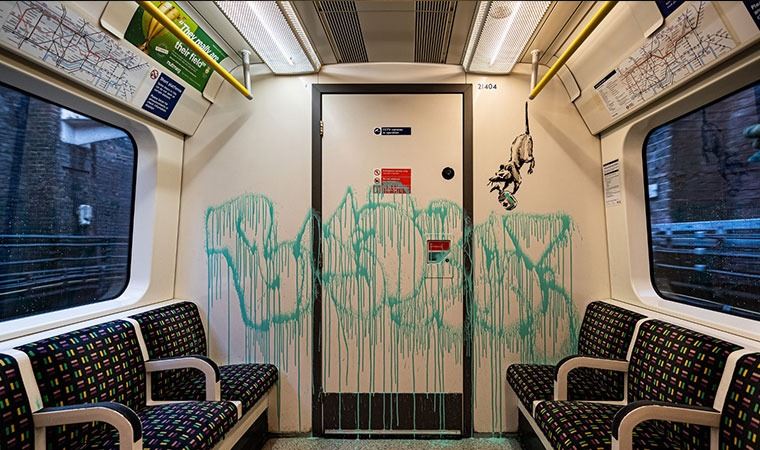 Banksy'nin son işleri Londra metrosunda