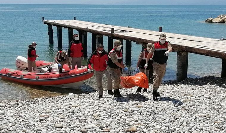 Van Gölü'ndeki tekne faciasında ölü sayısı 37'ye yükseldi