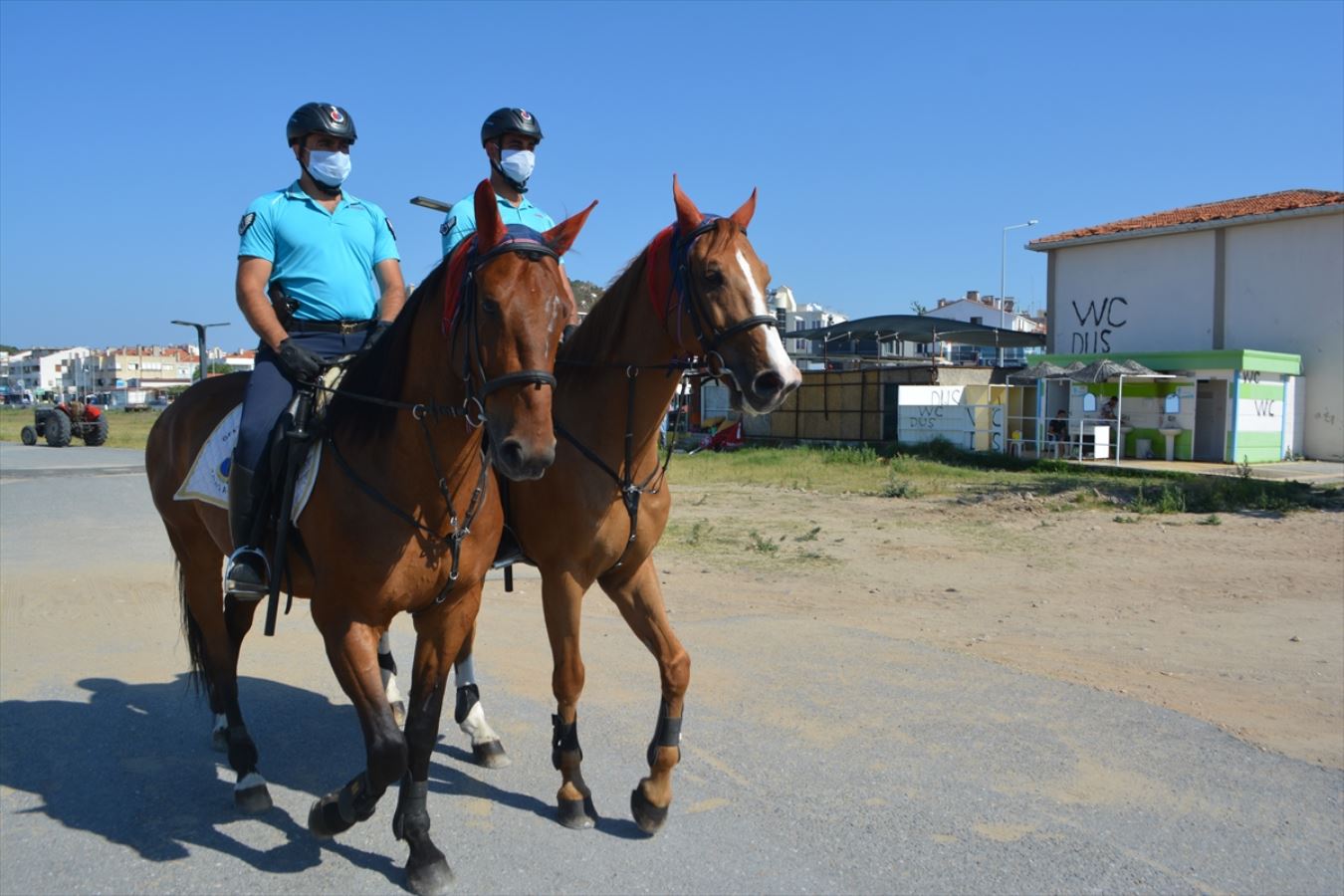 Sarımsaklı Plajları'nın güvenliği atlı jandarma timlerine emanet