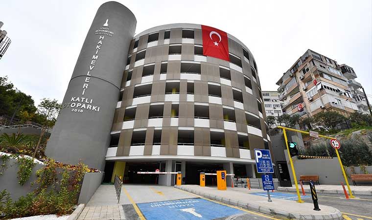 İzmir'de şehit ve gazi yakınlarına Büyükşehir otoparkları ücretsiz