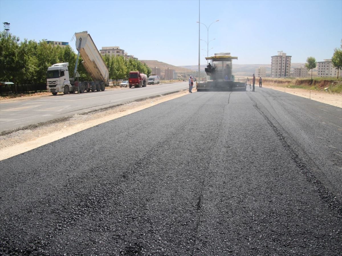 Şanlıurfa'da kavurucu sıcakta ekmek mücadelesi veriyorlar