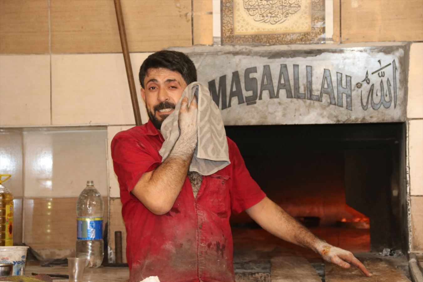 Şanlıurfa'da kavurucu sıcakta ekmek mücadelesi veriyorlar