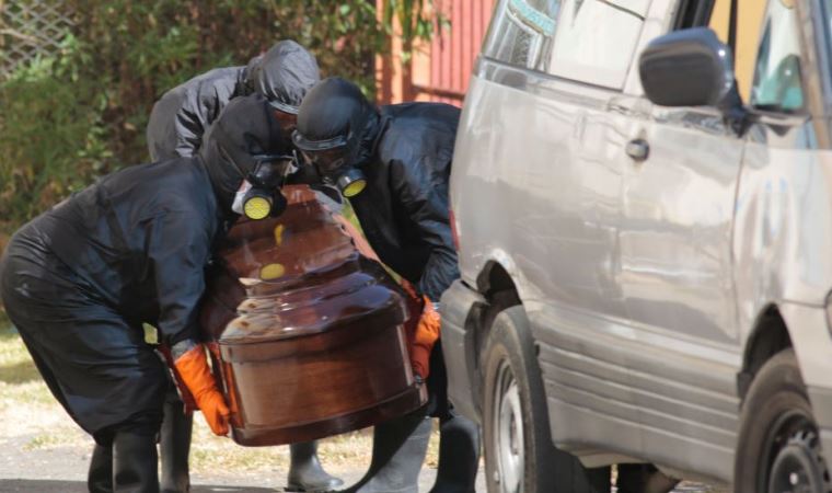 Bolivya'da sokaklardan 5 gün içinde 420 ceset toplandı