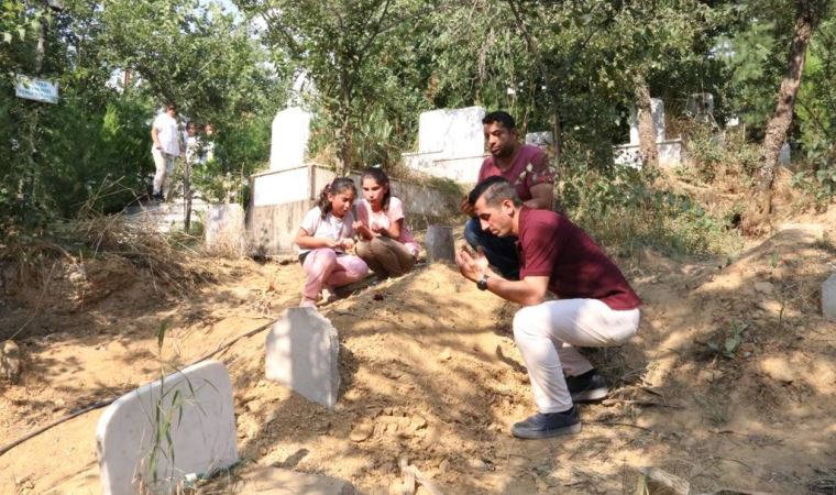 Vahşice öldürülen Pınar Gültekin’in mezarına bayram şekeri bırakıldı