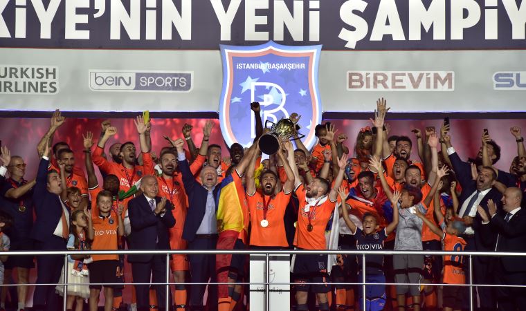 Gümüşdağ: Başakşehir Türk futbolunda devrim yaptı