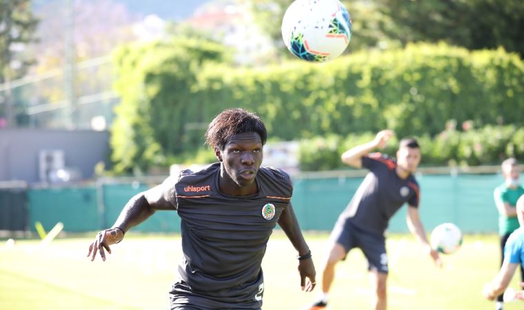 Sergen Yalçın istedi N'Skala Beşiktaş'a imzayı attı