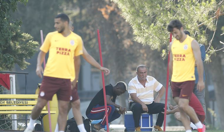 Trabzon maçı öncesi şok: Onyekuru Galatasaray'ı bıraktı!