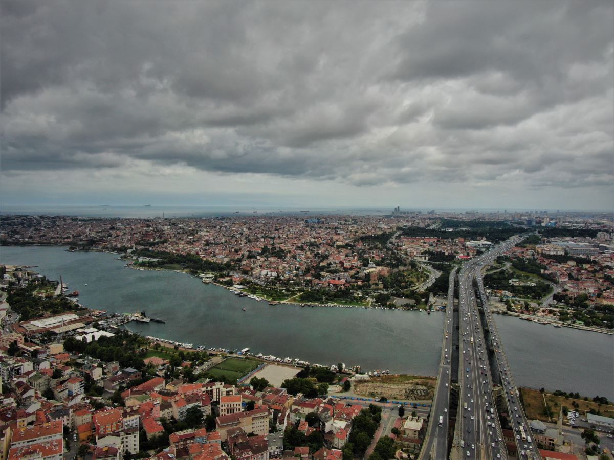 Yağmur bulutlarının gelişi havadan görüntülendi