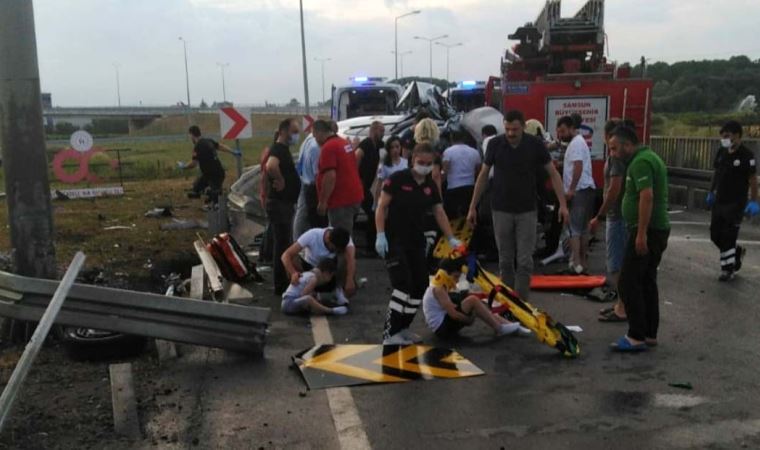 Samsun'da trafik kazası: Aynı aileden 5 kişi ağır yaralı