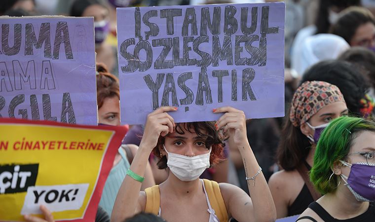 Kadınlar sözleşmeden vazgeçmiyor: İstanbul Sözleşmesi’nin maddeleri teker teker okunuyor!