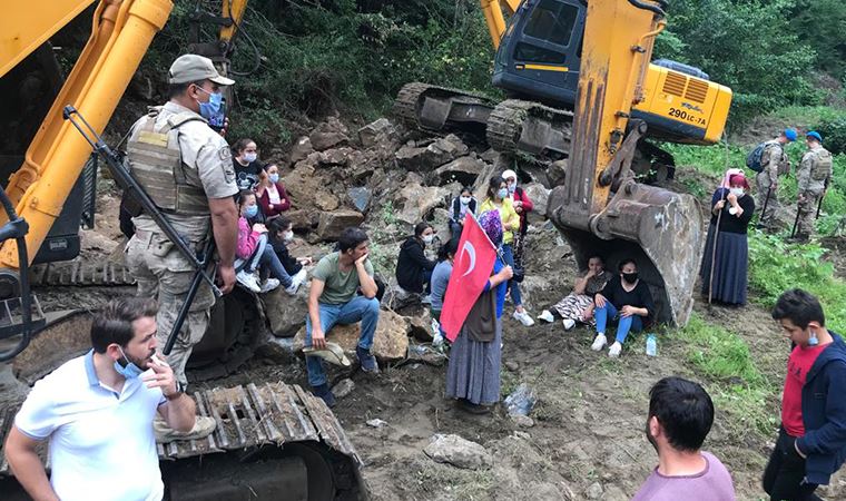 Ordu’da Korganlılar, ruhsatsız HES şirketinin şantiye kurma çalışmasını engelledi