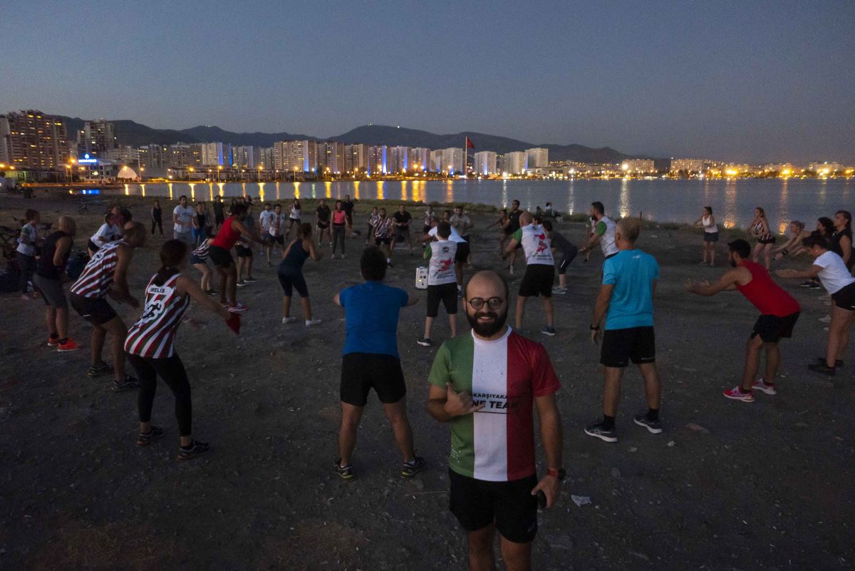 Karşıyaka Mavişehir’deki satışa sporlu protesto!