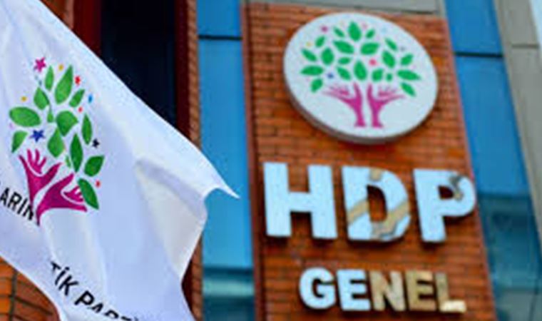 HDP'li Dicle Belediye Başkanı Felat Aygören, partisinden istifa etti.