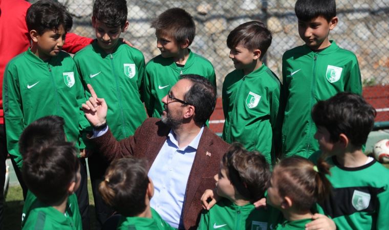 Bakan Kasapoğlu’ndan başarılı sporculara müjde