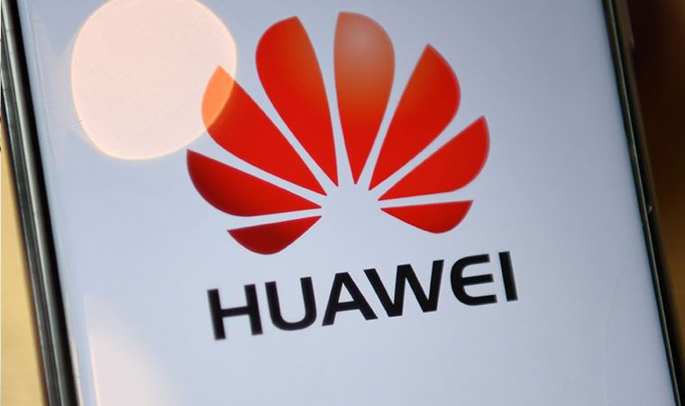 Çin’den Huawei tepkisi: “İtibar Zedelemeyi bırakın”