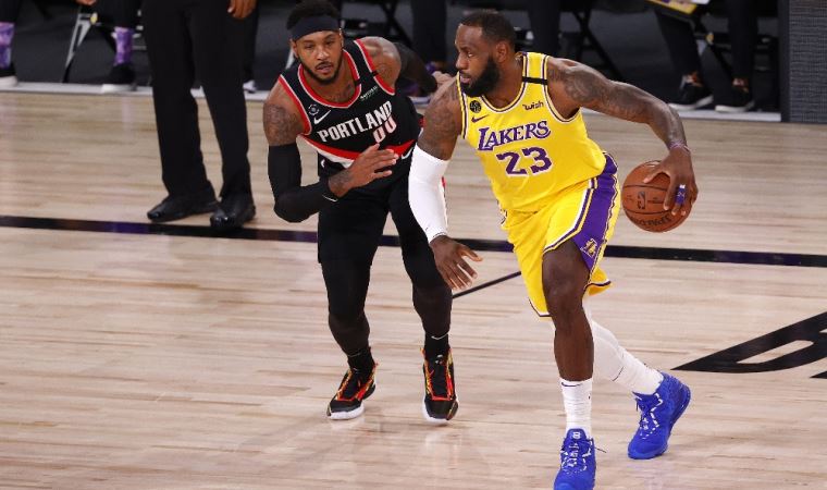 LeBron James’in triple double performansı Lakers’a yetmedi