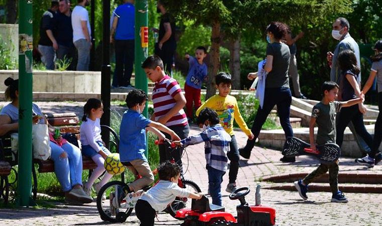 Karaman'da 18 yaş altına da kısıtlama getirildi