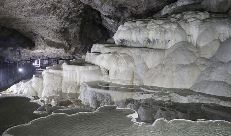 'Gizli Pamukkale' Kaklık Mağarası'nda çökme tehlikesi