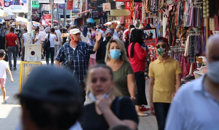 Bilim Kurulu Üyesi Kara: Türkiye koronavirüste birinci dalganın artçılarını büyük rakamlarla görüyor