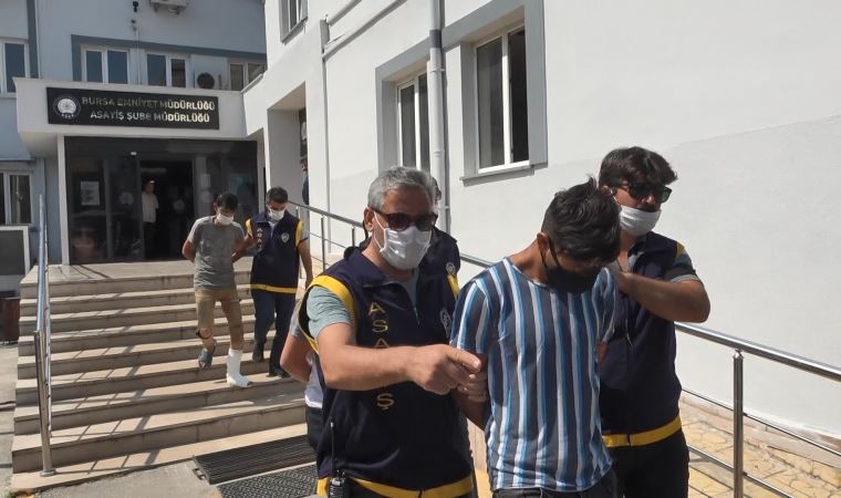 10 günde 11 araç çaldılar, ekiplerden kaçmak için uçurumdan atladılar